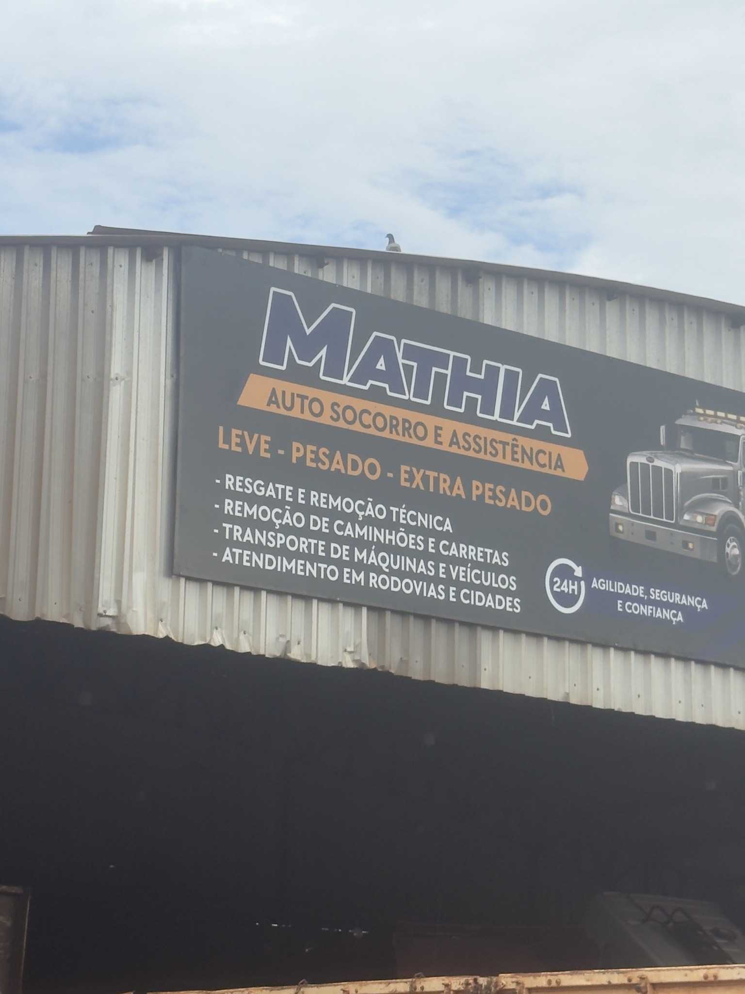 Placa da Mathia Auto Socorro e Assistência: guincho leve, pesado e extra pesado 24h